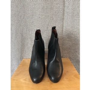 Elizabeth & James Sean Leather Ankle Boot